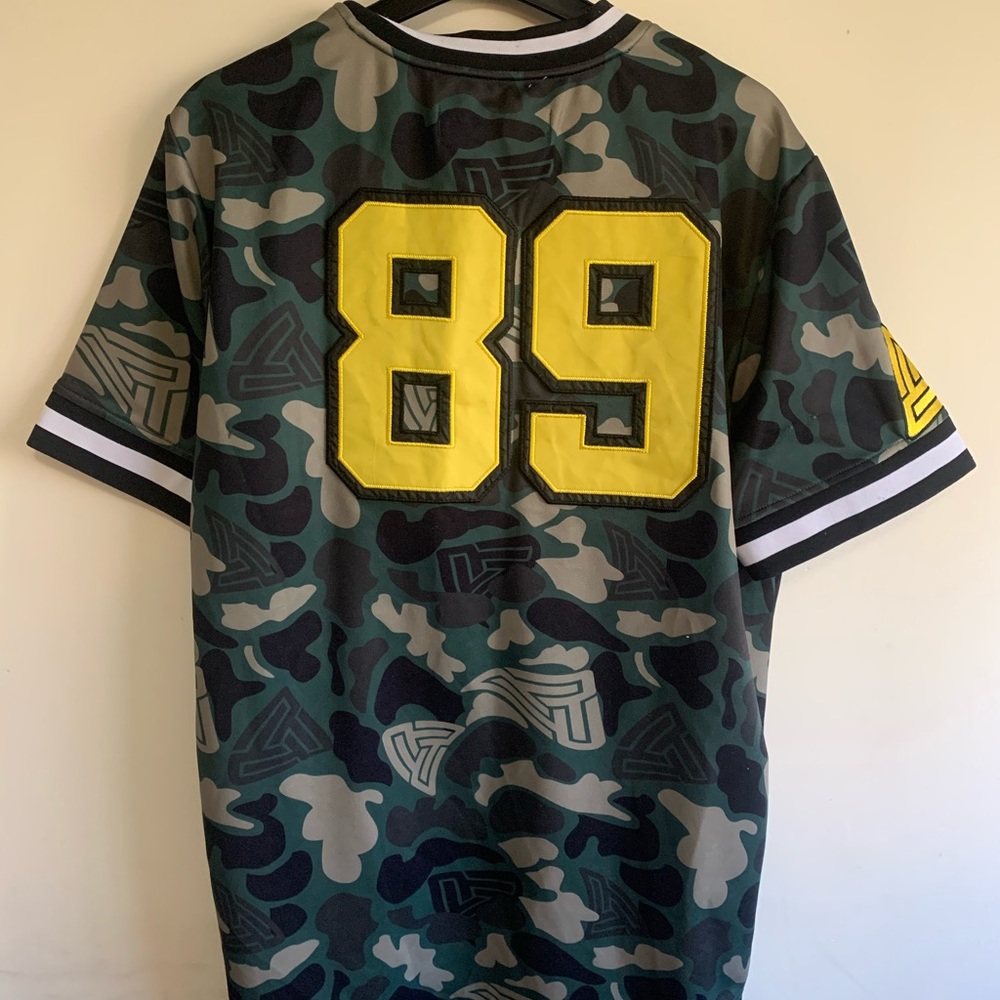 Camouflaged Jersey